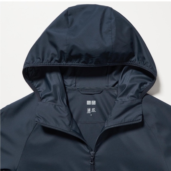 UNIQLO Pocketable Wind Breaker XS - Picture 3 of 15